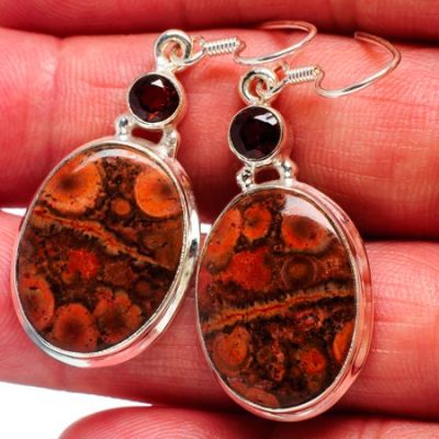 Poppy Jasper Meanings Properties And Powers The Complete Guide