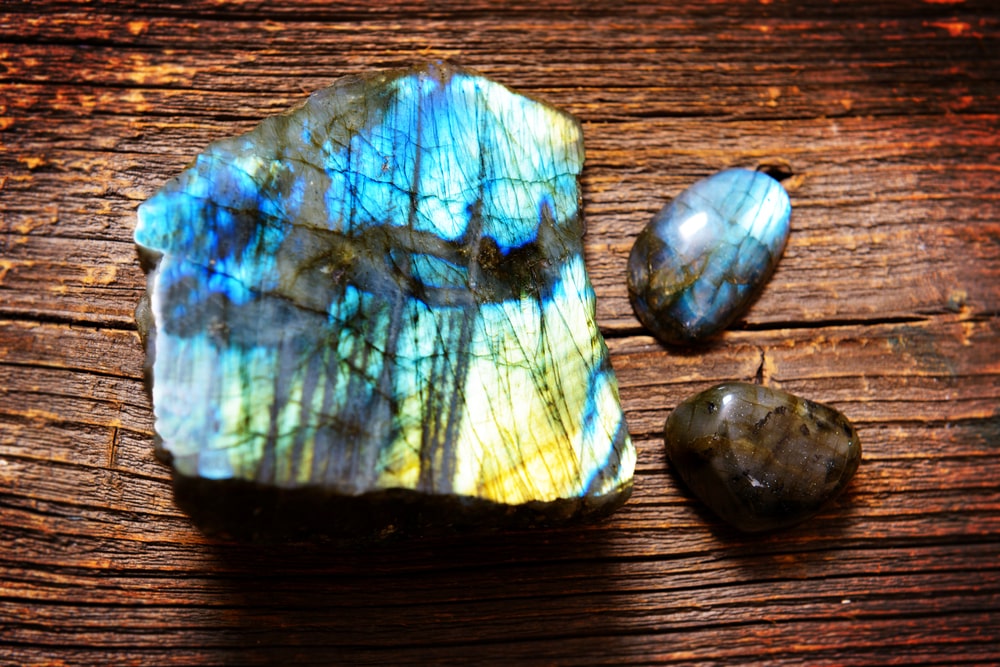 Labradorite Stones