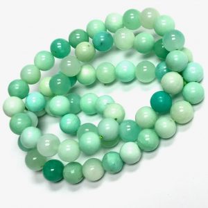 A gorgeous Chrysoprase necklace