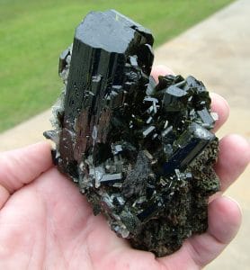 Epidote in quartz example